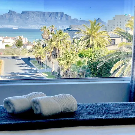 5 Options Guest House Bloubergstrand Exterior photo